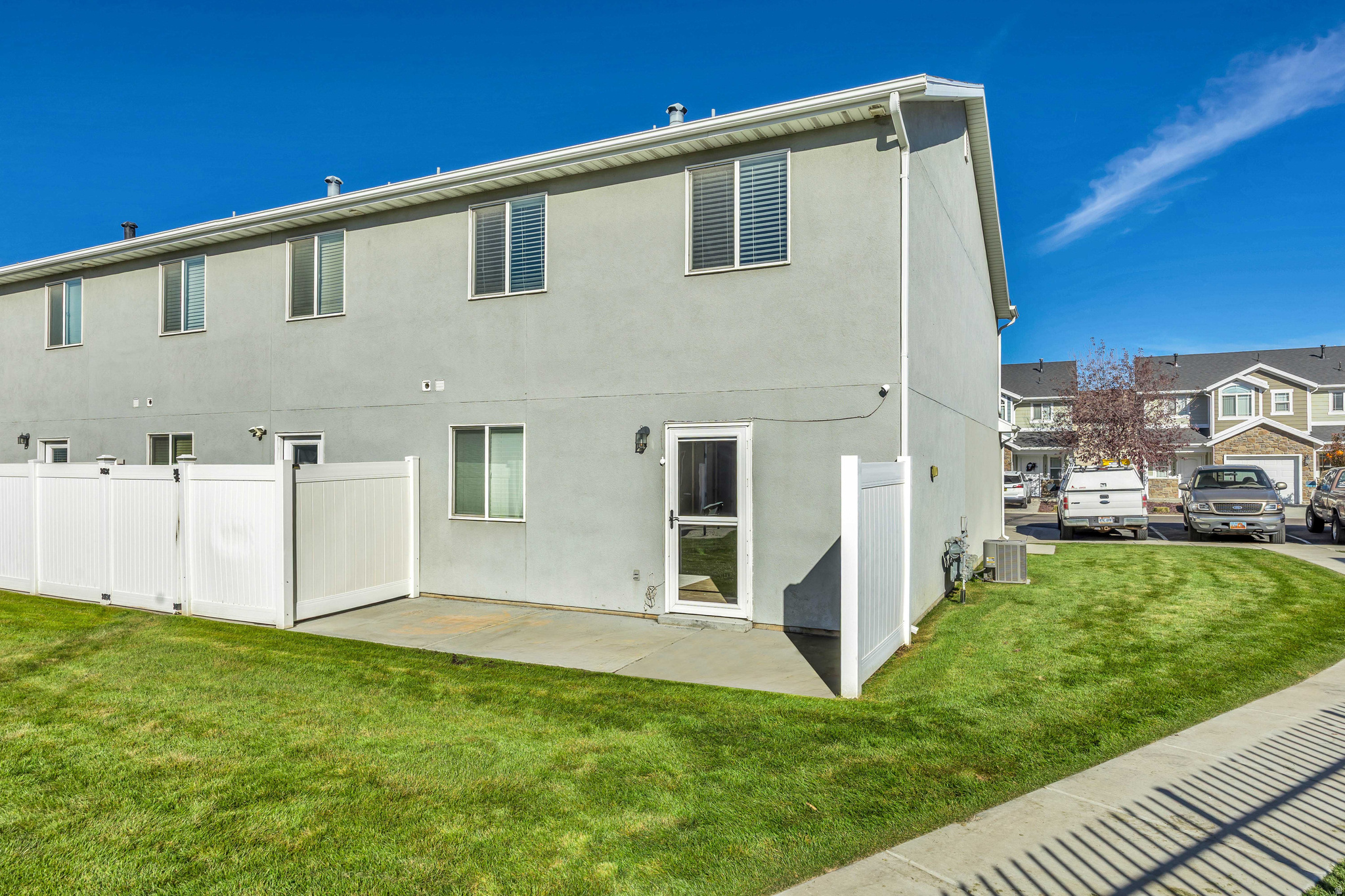 CAMELOT COVE - Residential