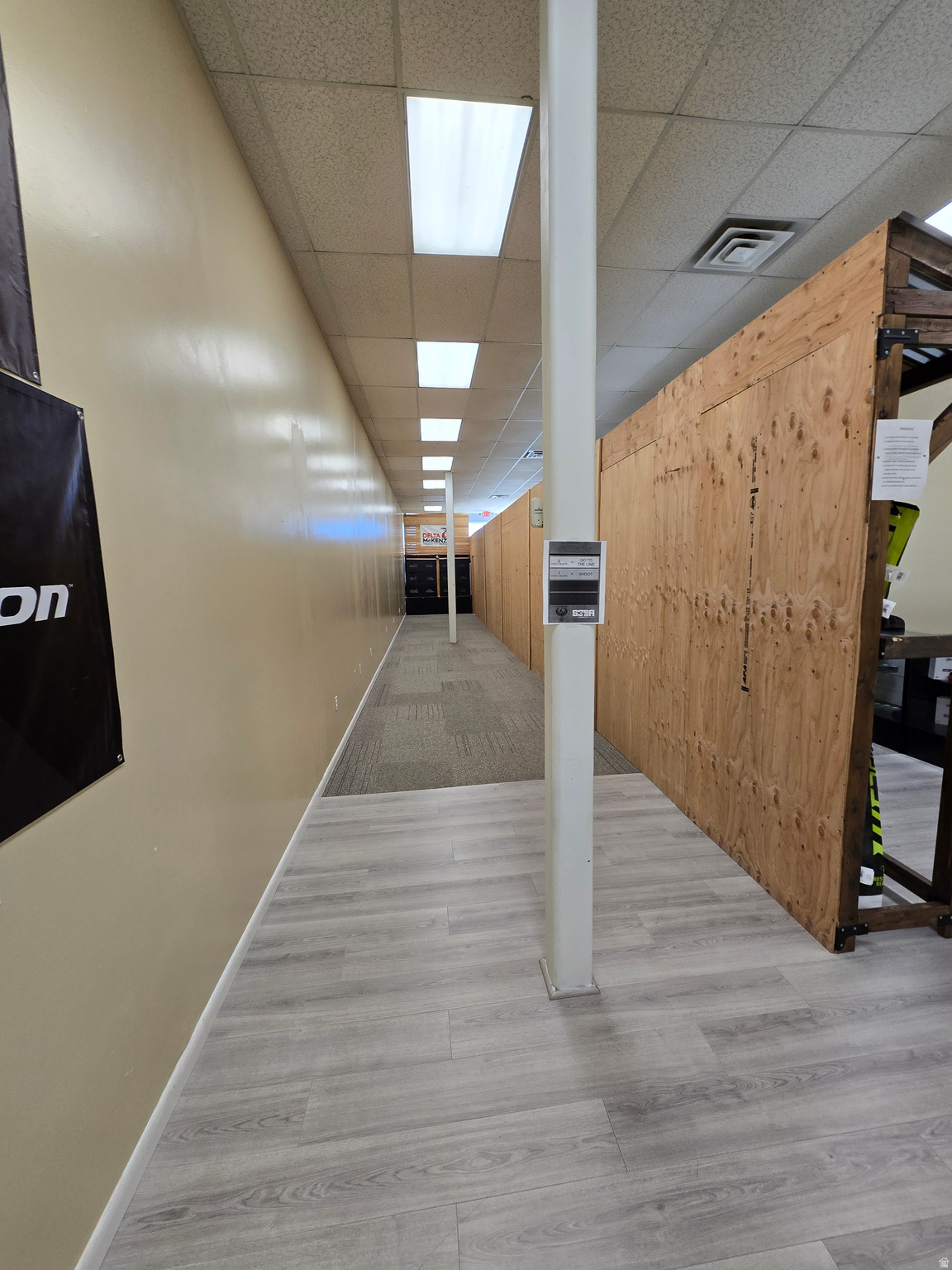 VALLEY MALL - Commercial Lease