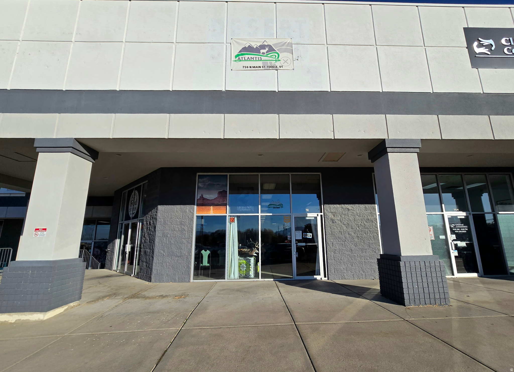 VALLEY MALL - Commercial Lease