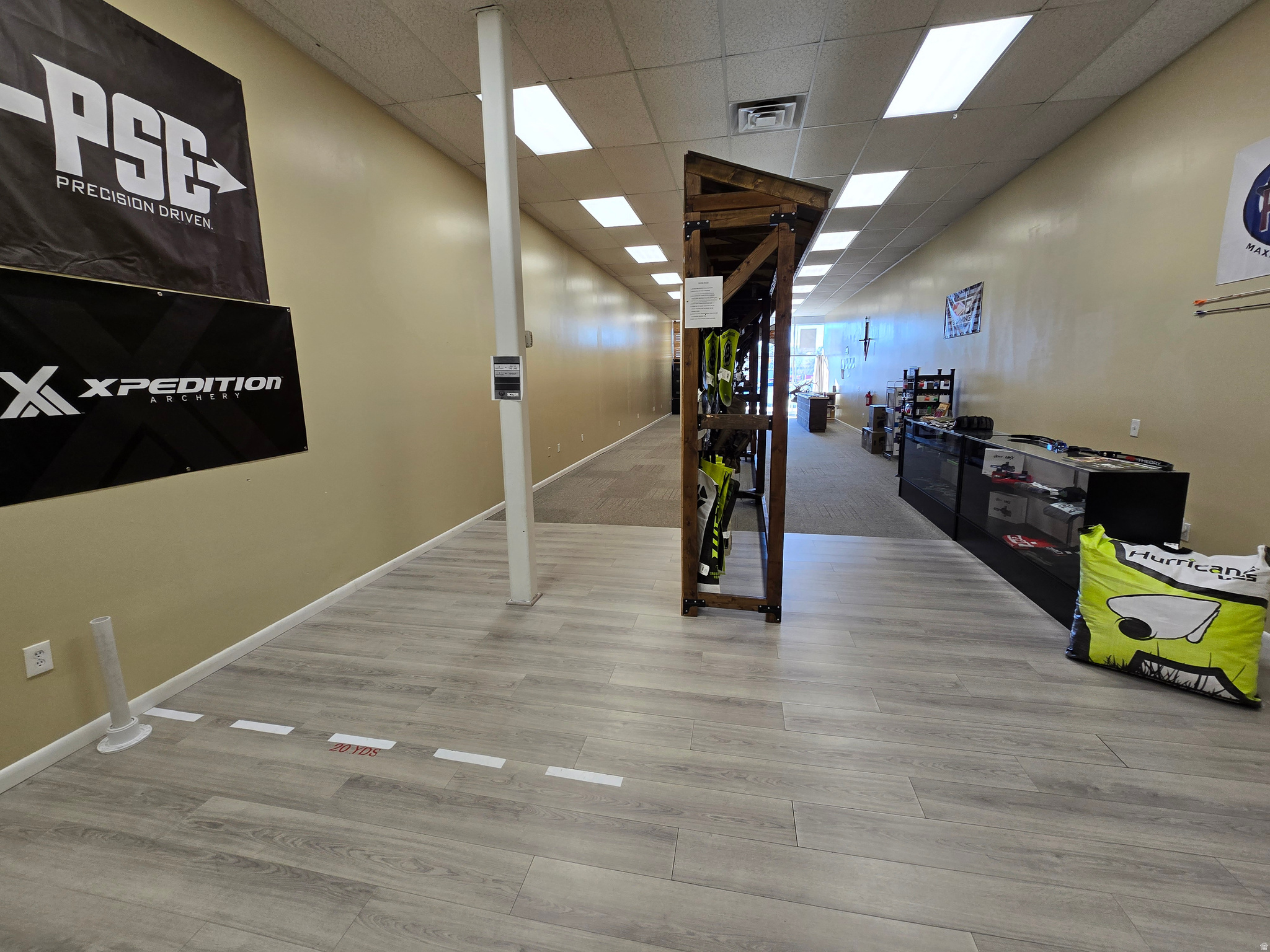 VALLEY MALL - Commercial Lease