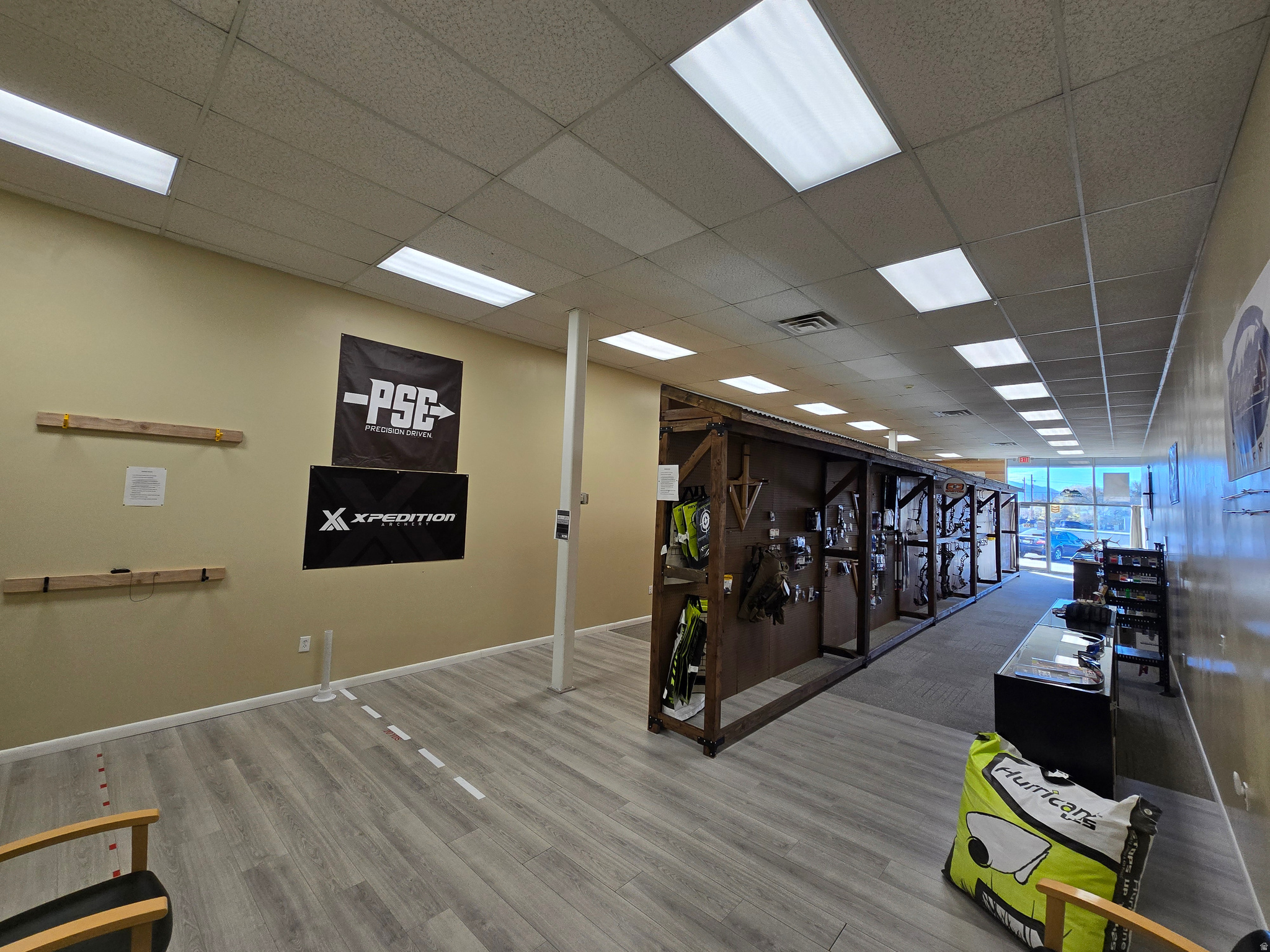 VALLEY MALL - Commercial Lease