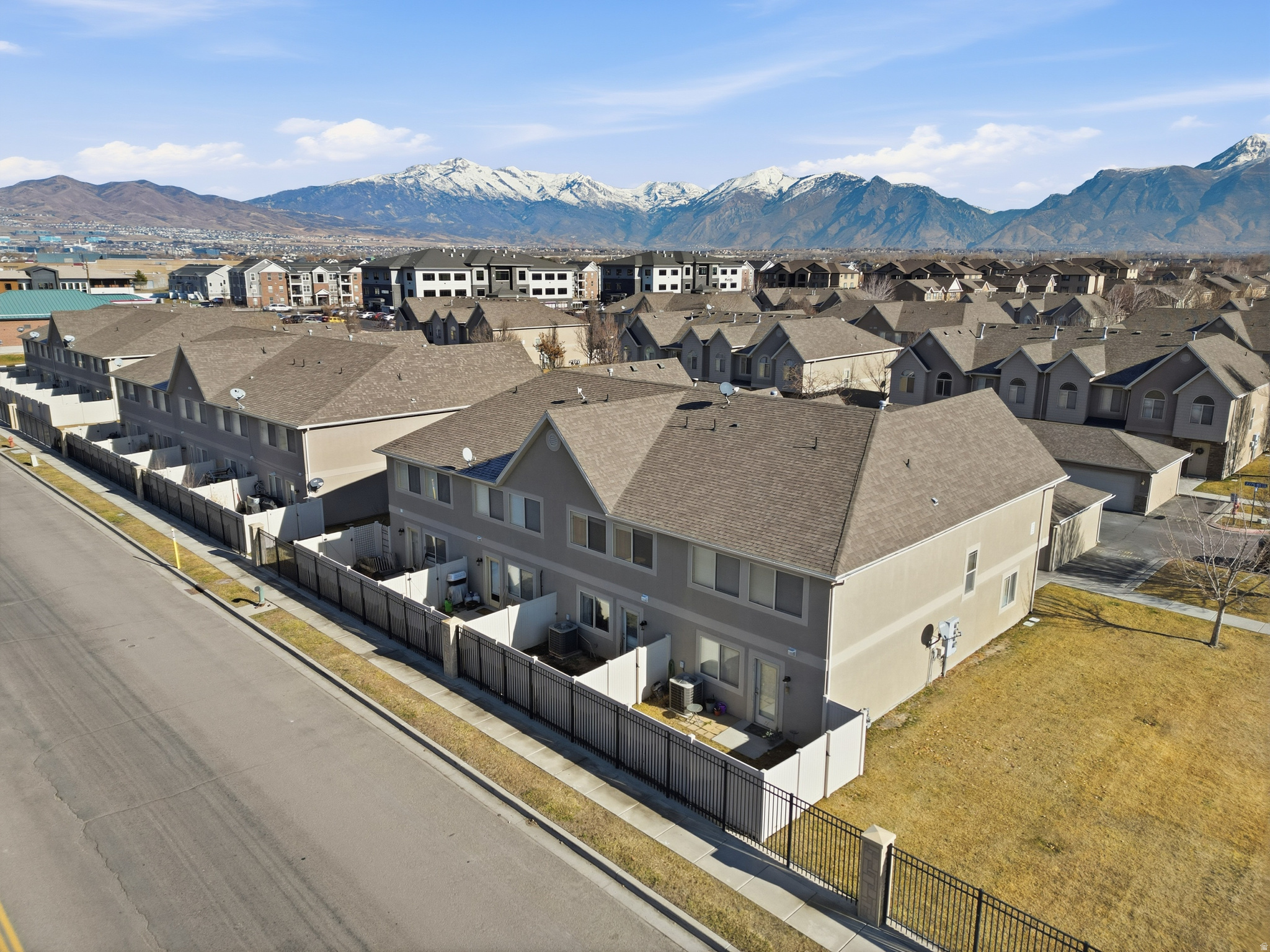 GRAY FARMS PHASE 3 TOWNHOMES AMENDED - Residential