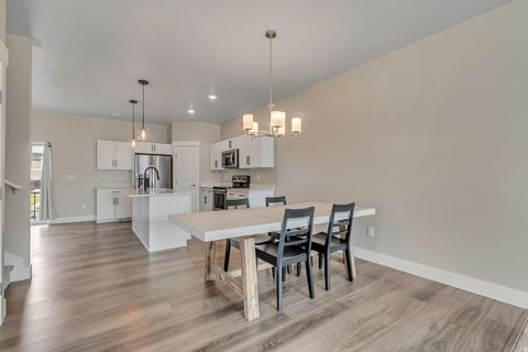 Tiny photo for 1052 W 1970 S, Orem, UT 84058 (MLS # 2147114)