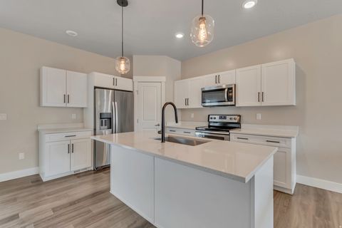 Tiny photo for 1052 W 1970 S, Orem, UT 84058 (MLS # 2147114)