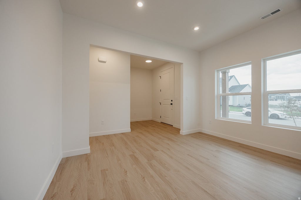 Photo of 1089 E BLACKFEET DR #518, Eagle Mountain, UT 84005 (MLS # 2183301)