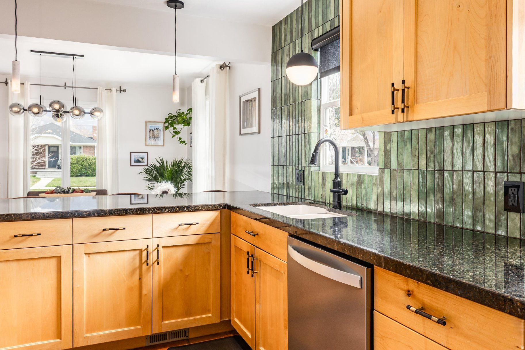 HIGHLAND PARK - Residential