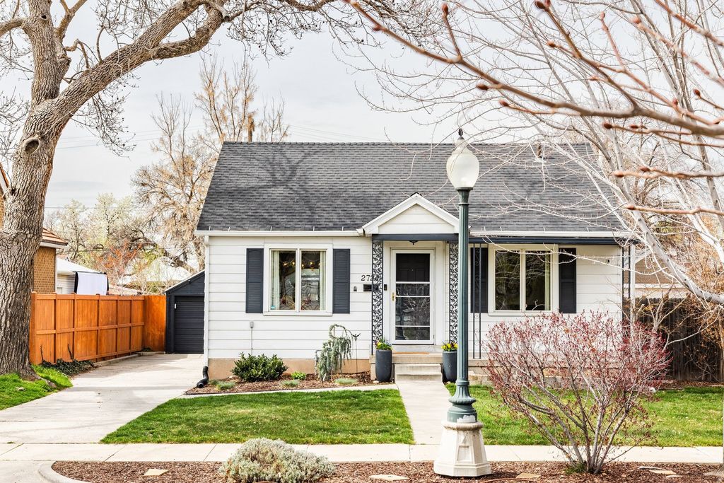 Photo of 2724 S BEVERLY ST E, Salt Lake City, UT 84106 (MLS # 2145769)