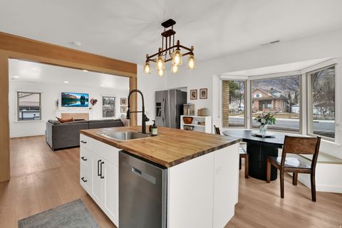 Tiny photo for 696 S LOCUST AVE, Pleasant Grove, UT 84062 (MLS # 2136253)