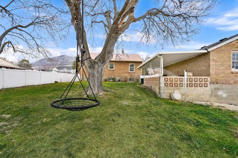 Tiny photo for 696 S LOCUST AVE, Pleasant Grove, UT 84062 (MLS # 2136253)