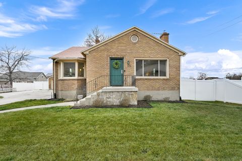 Tiny photo for 696 S LOCUST AVE, Pleasant Grove, UT 84062 (MLS # 2136253)