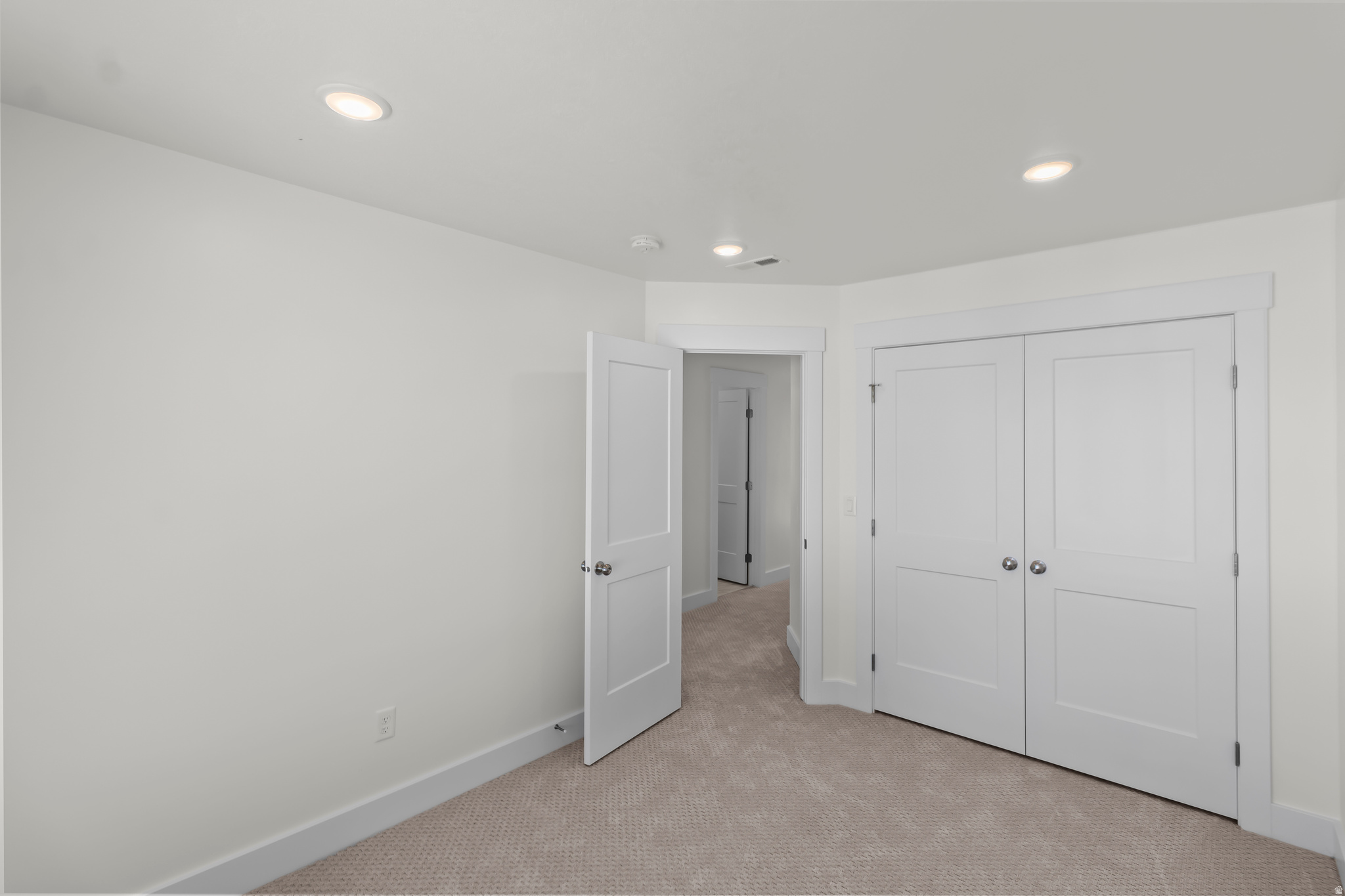 RIVERGATE - Residential