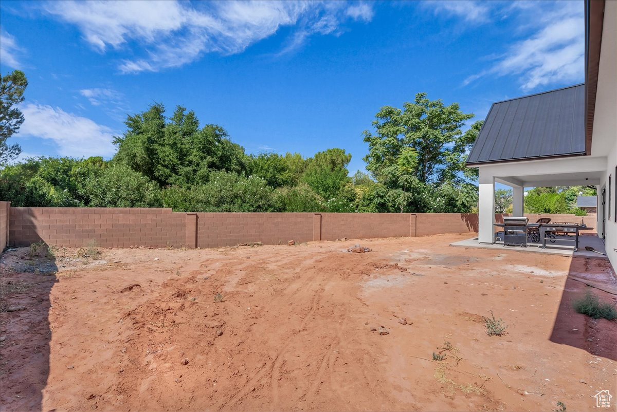 ARROWHEAD PLACE - Residential