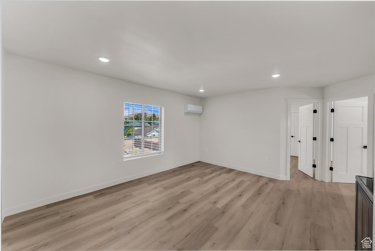 ARROWHEAD PLACE - Residential