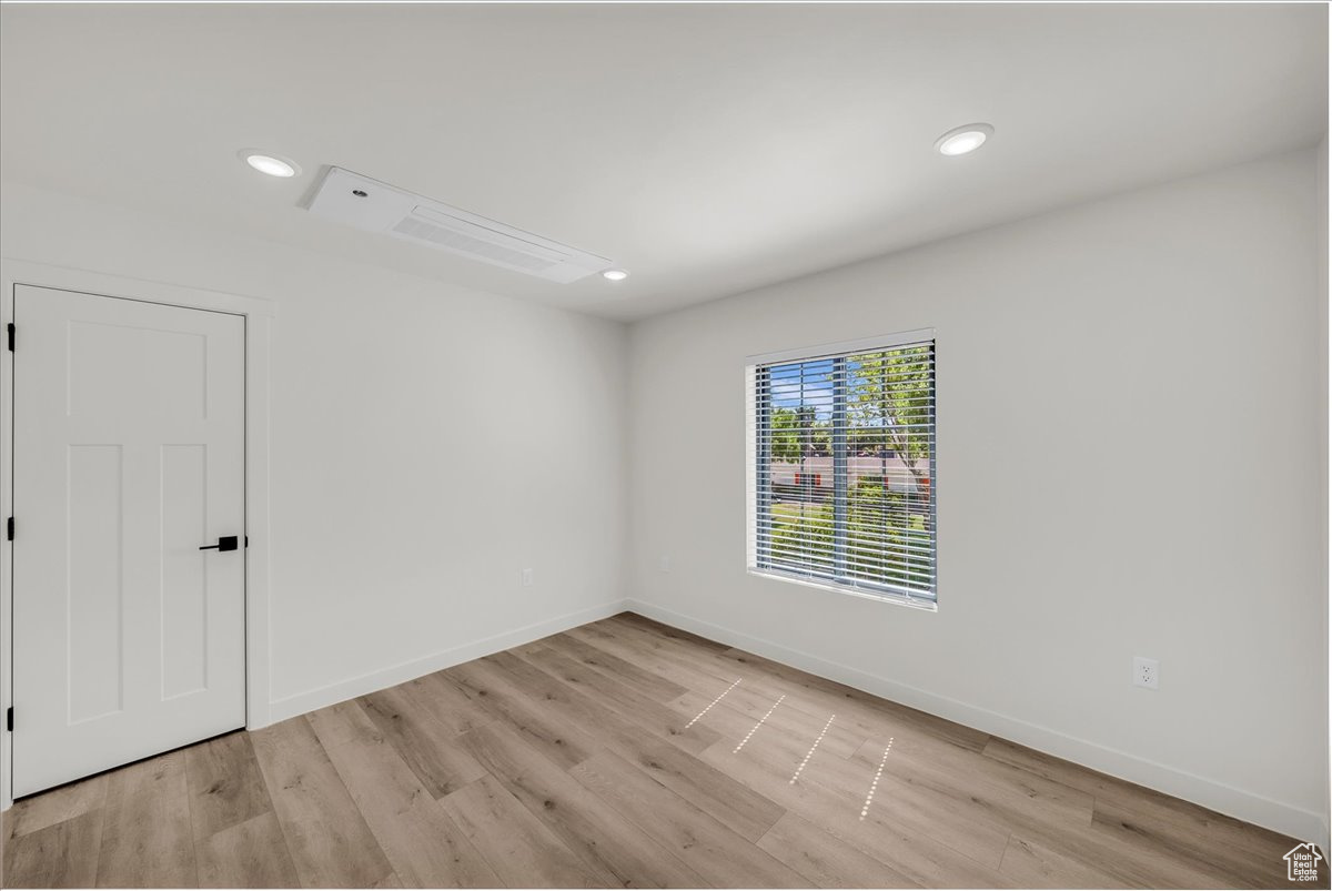 ARROWHEAD PLACE - Residential