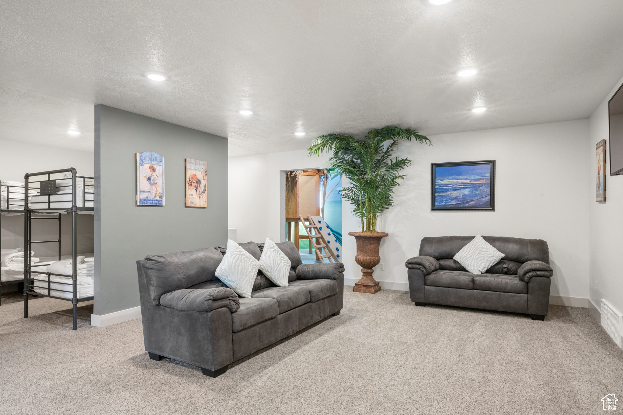 WATERDANCE - Residential
