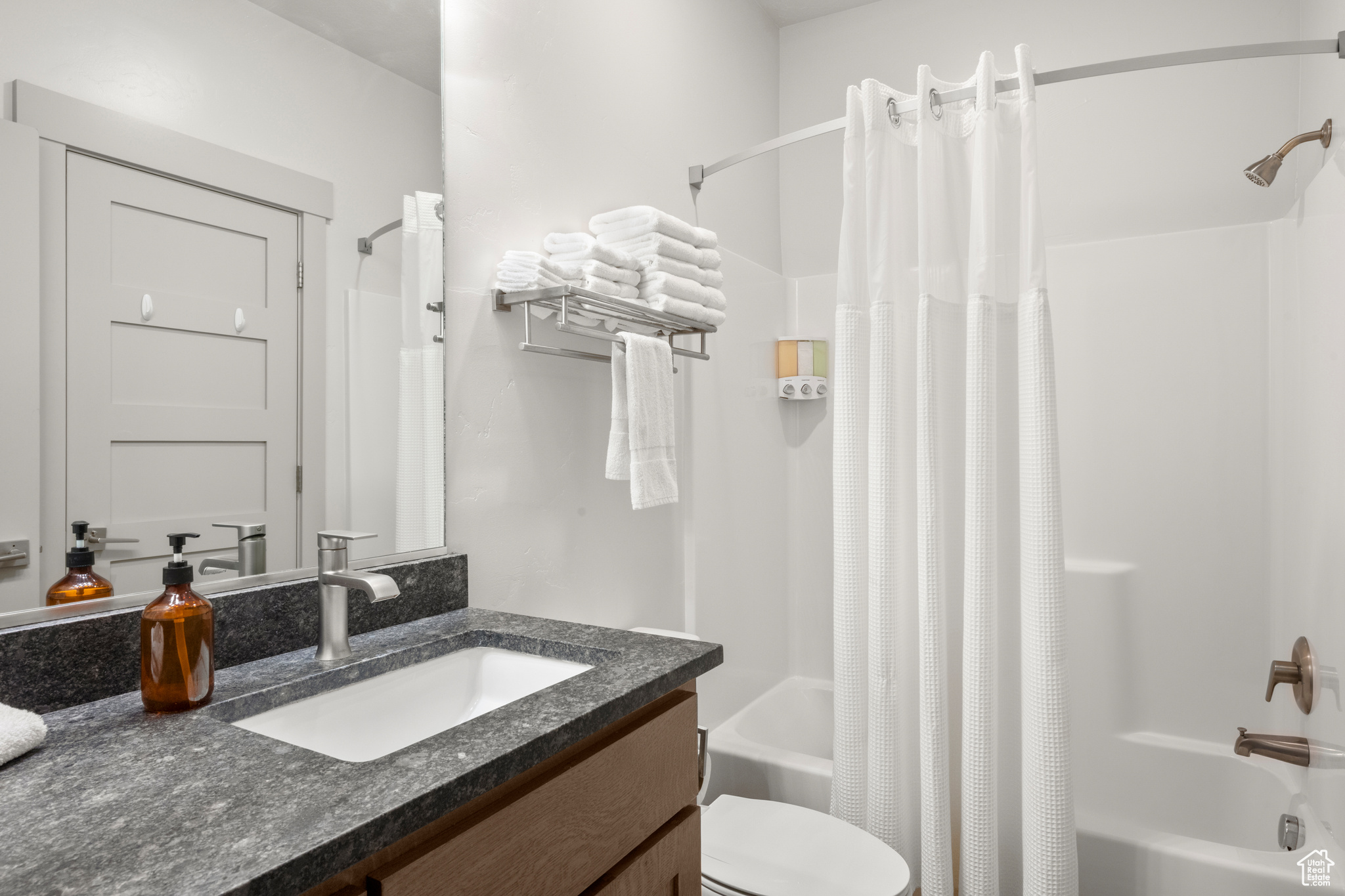 WATERDANCE - Residential