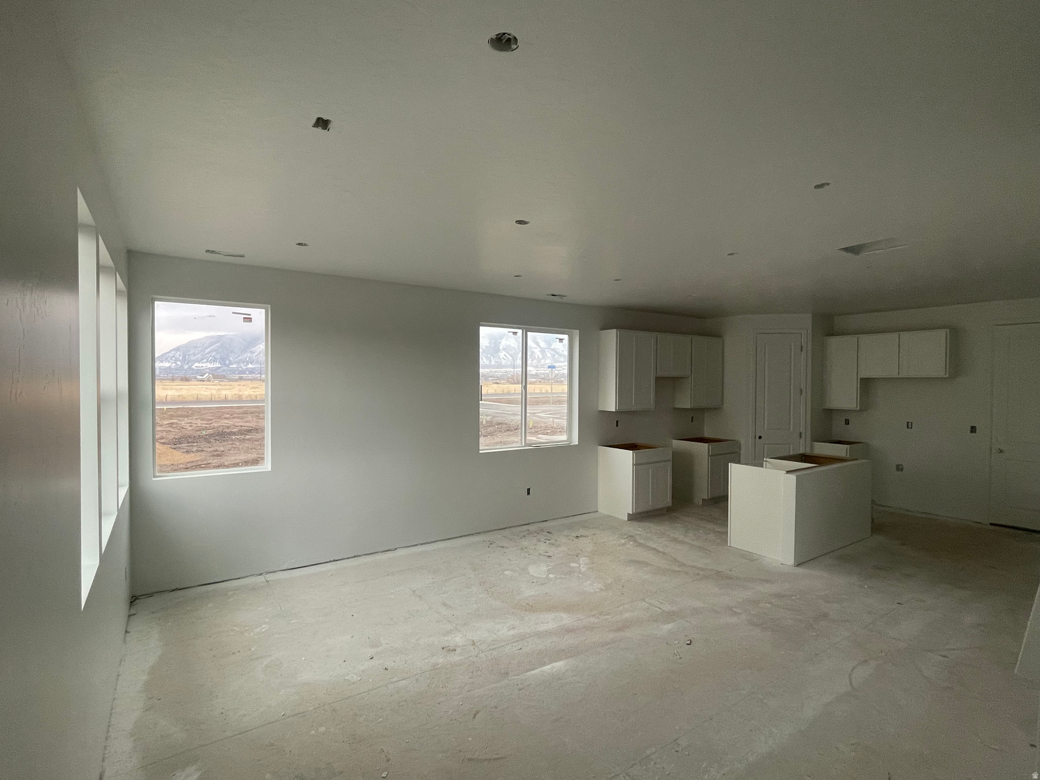 VILLAGES AT ARROWHEAD PARK - Residential