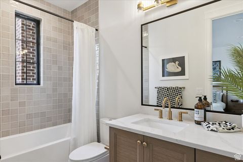 Tiny photo for 1649 W PHEASANT MEADOW DR, Kaysville, UT 84037 (MLS # 2096434)