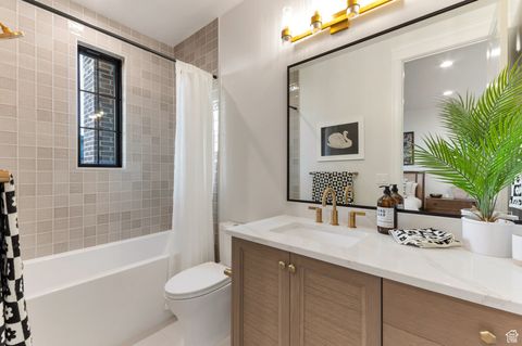 Tiny photo for 1649 W PHEASANT MEADOW DR, Kaysville, UT 84037 (MLS # 2096434)