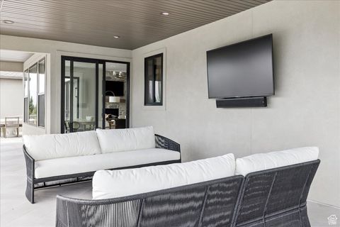 Tiny photo for 1649 W PHEASANT MEADOW DR, Kaysville, UT 84037 (MLS # 2096434)