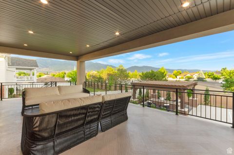 Tiny photo for 1649 W PHEASANT MEADOW DR, Kaysville, UT 84037 (MLS # 2096434)