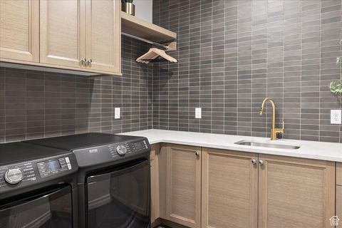 Tiny photo for 1649 W PHEASANT MEADOW DR, Kaysville, UT 84037 (MLS # 2096434)