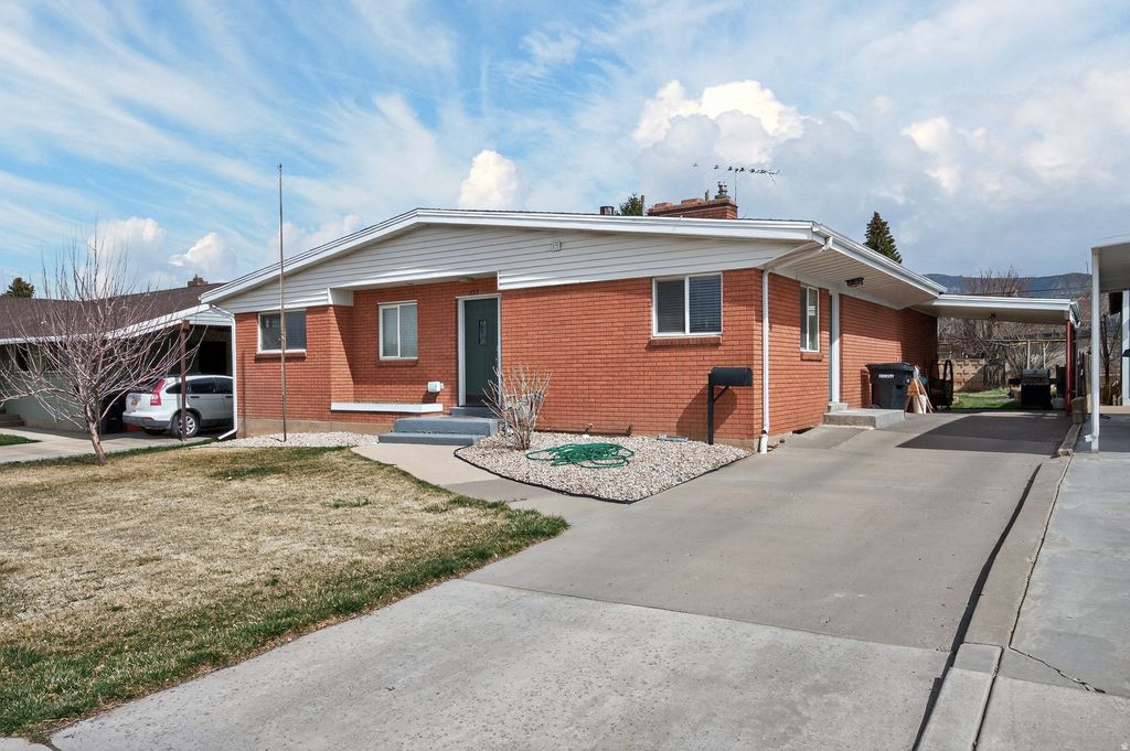 Photo of 559 S 450 W, Cedar City, UT 84720 (MLS # 2142840)