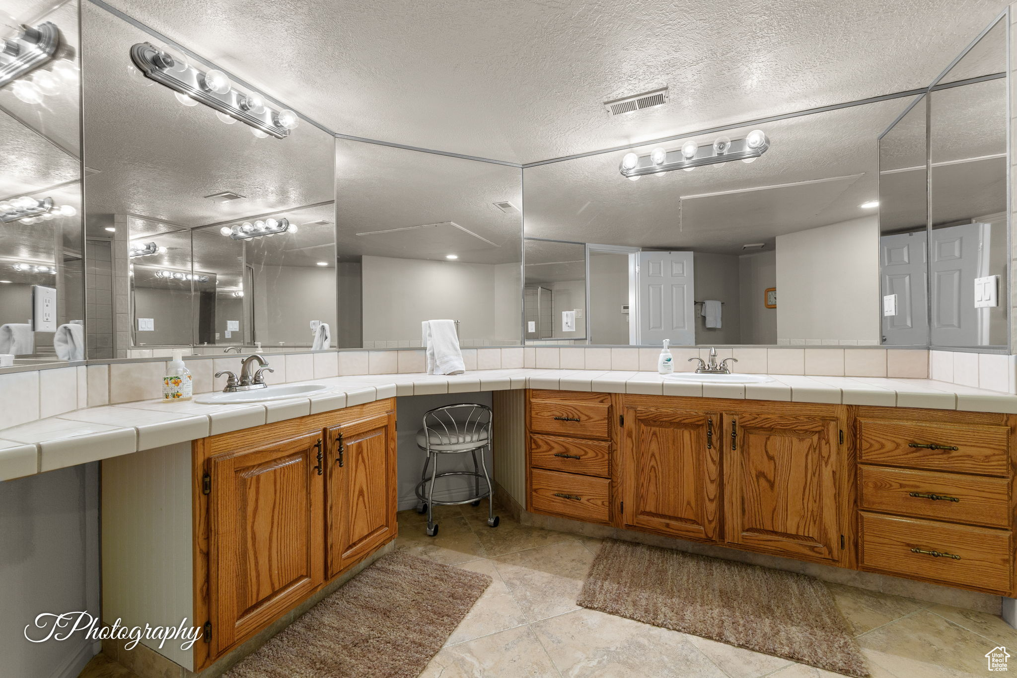 LAS PALMAS RESORT CONDO 1A - Residential