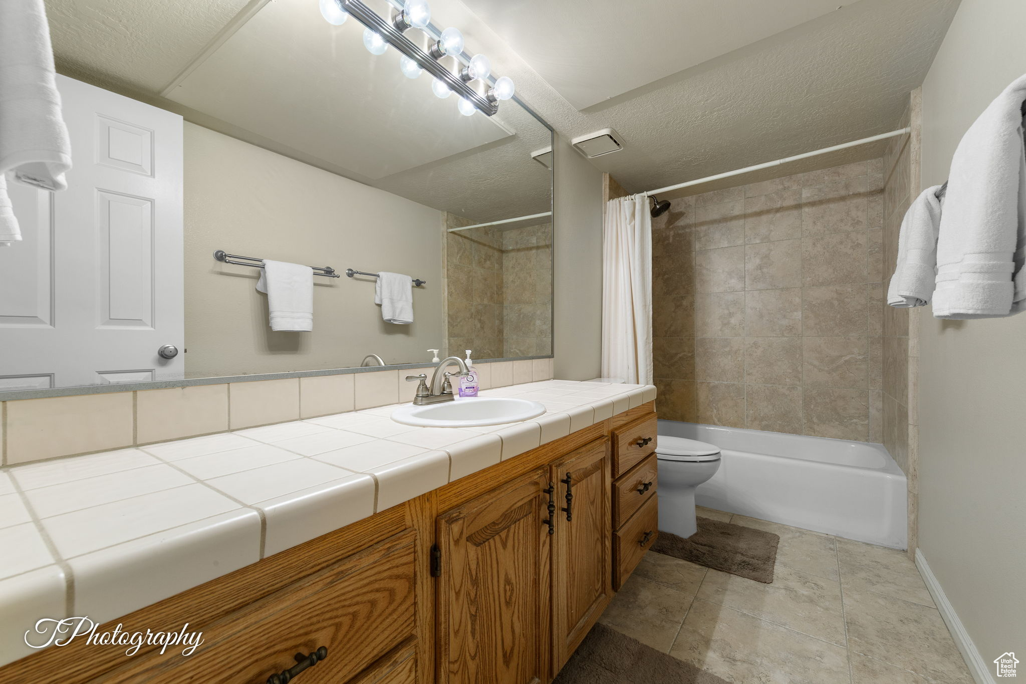 LAS PALMAS RESORT CONDO 1A - Residential