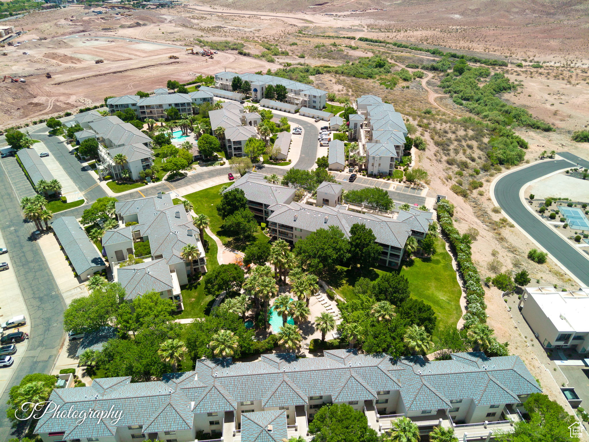 LAS PALMAS RESORT CONDO 1A - Residential