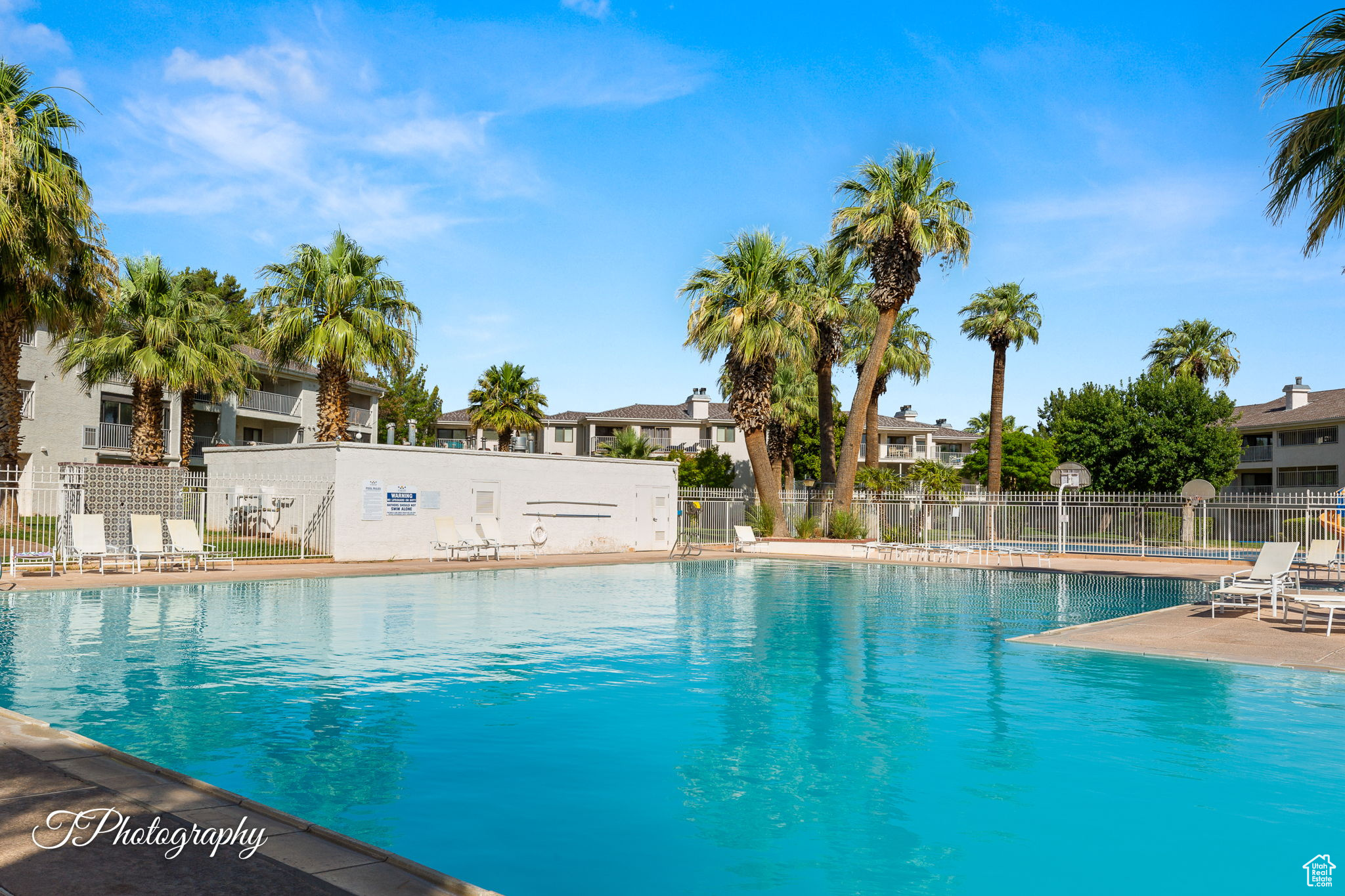 LAS PALMAS RESORT CONDO 1A - Residential