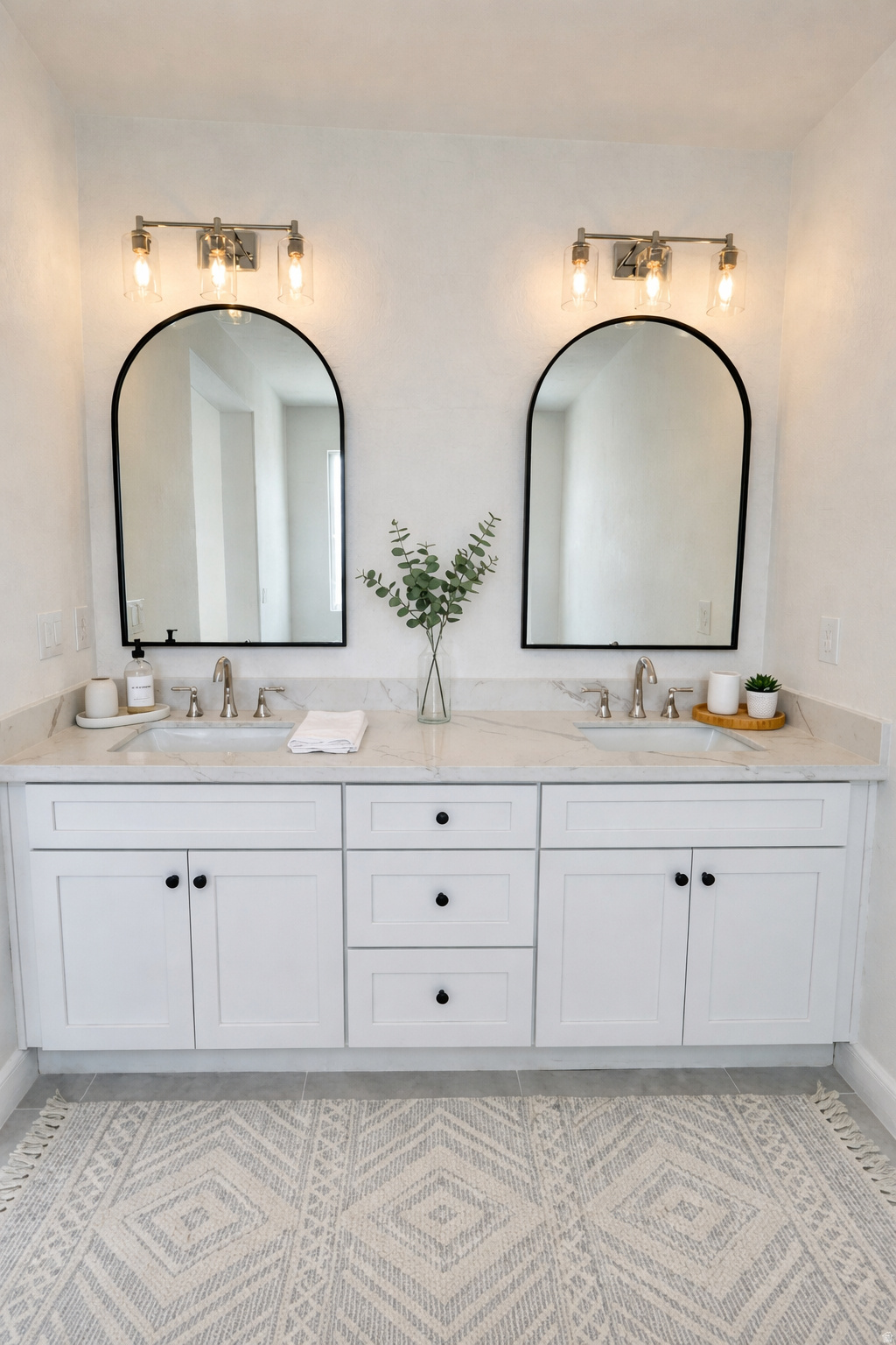 FLINT ACRES - Residential Income