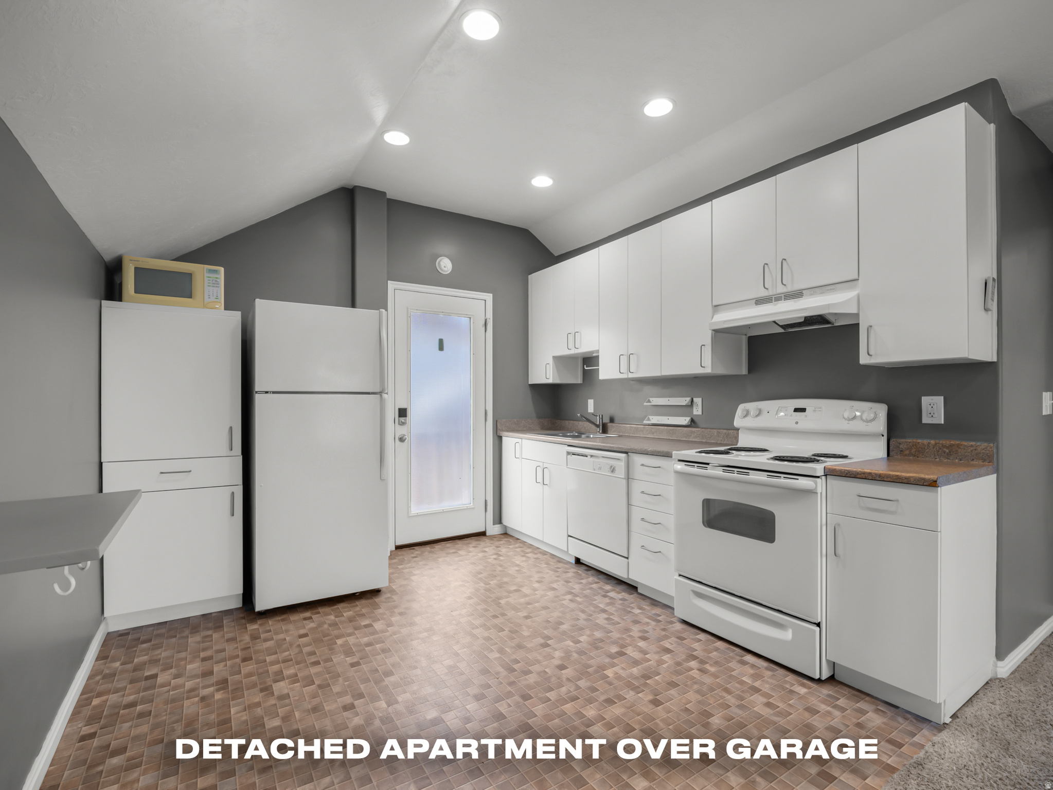 DAYBREAK - Residential