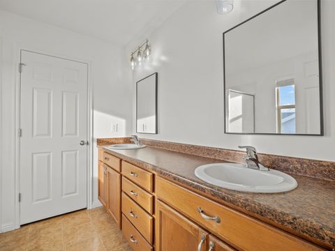 Tiny photo for 4172 W LAKE BRIDGE DR S #1, South Jordan, UT 84009 (MLS # 2135506)