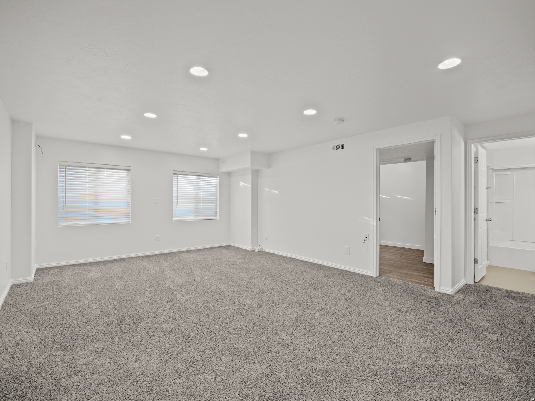 DAYBREAK - Residential