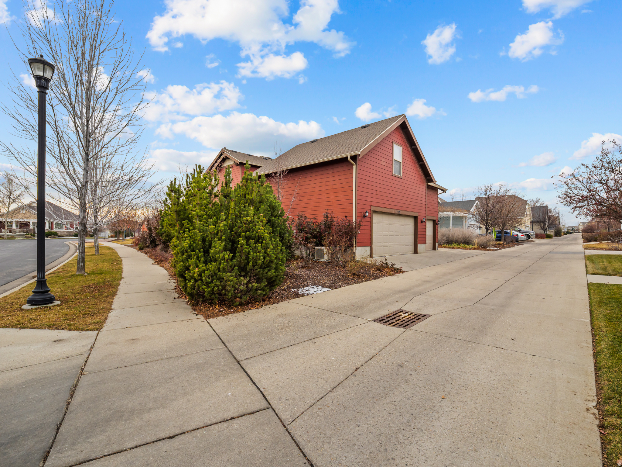 DAYBREAK - Residential