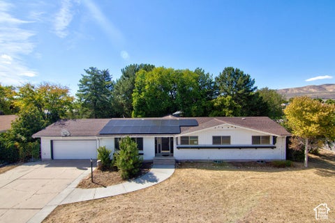 Photo of 785 N 200 E, Tremonton, UT 84337 (MLS # 2189170)