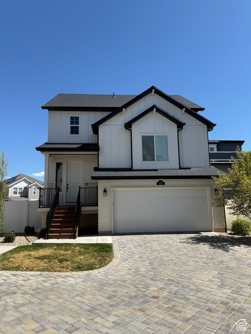 WELL-MAINTAINED HOME IN DESIRABLE SARATOGA SPRINGS NEIGHBORHOOD! SPACIOUS, OPEN LAYOUT WITH EASY, COMFORTABLE LIVING. ENJOY PARKS, SCHOOLS, TRAILS, POOLS, CLUBHOUSE & MORE. NEAR SHOPPING, DINING & HIGHWAYS. BUYER TO VERIFY ALL INFO.