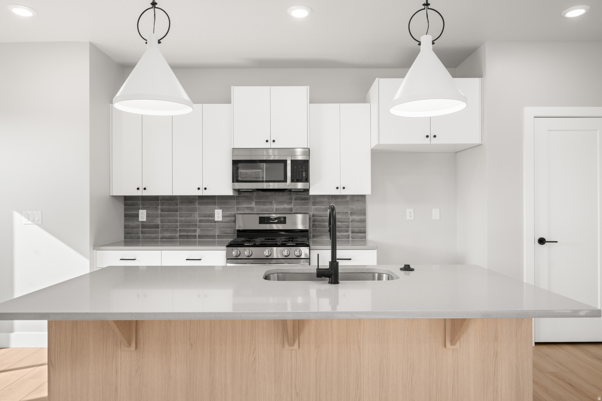 RISE AT CORAL CANYON - Residential