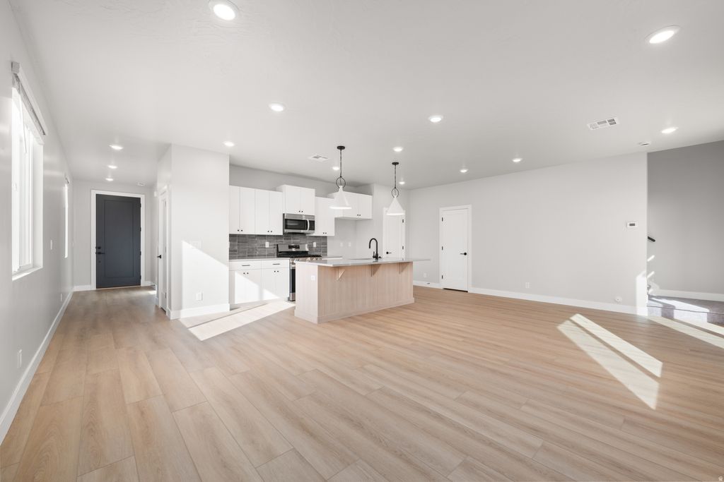 Photo of 4000 E RAZOR DR #126, Washington, UT 84780 (MLS # 2132641)