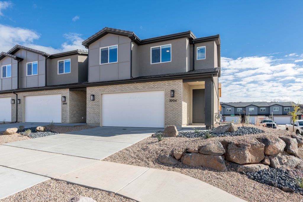 Photo of 4000 E RAZOR DR #126, Washington, UT 84780 (MLS # 2132641)