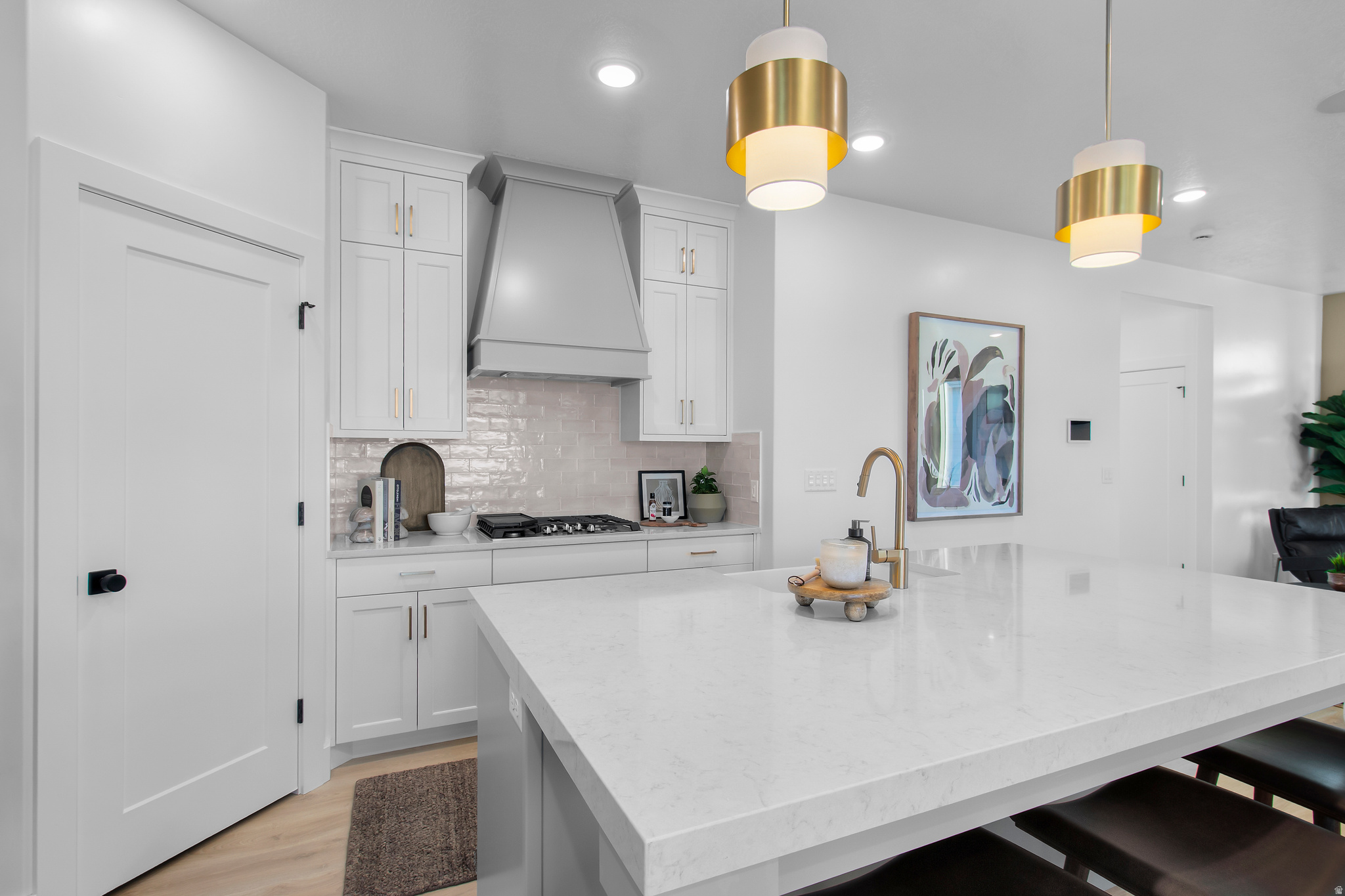 RIVERGATE - Residential
