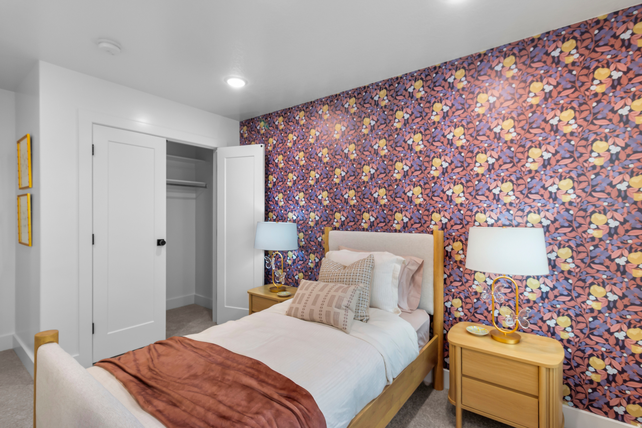 RIVERGATE - Residential