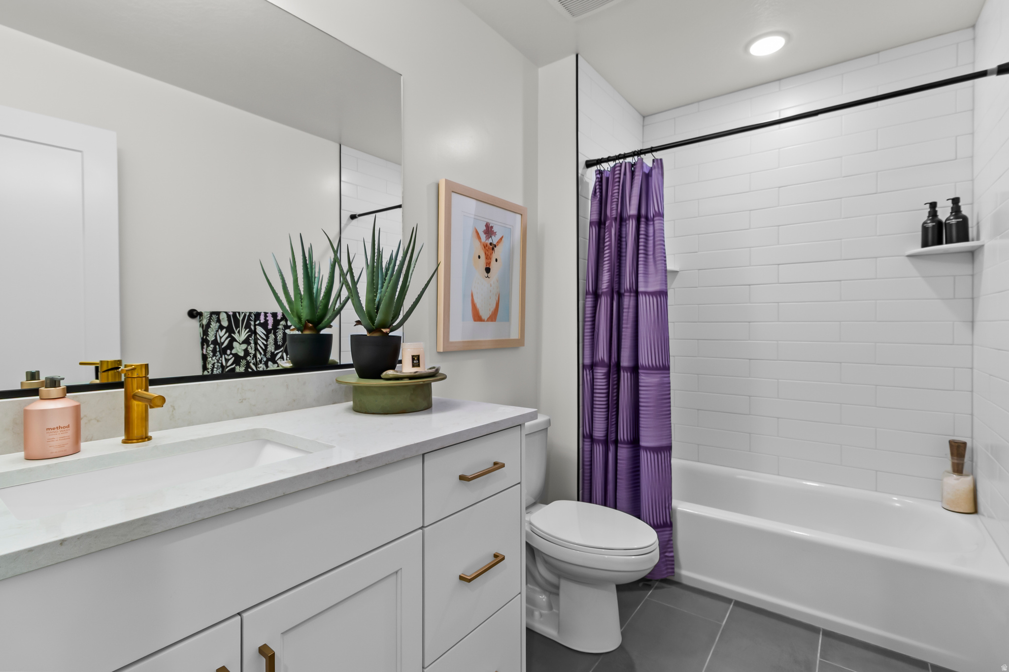 RIVERGATE - Residential