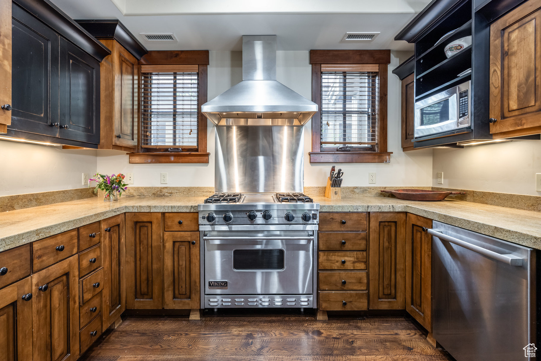 SPIRO CONDOMINIUMS - Residential