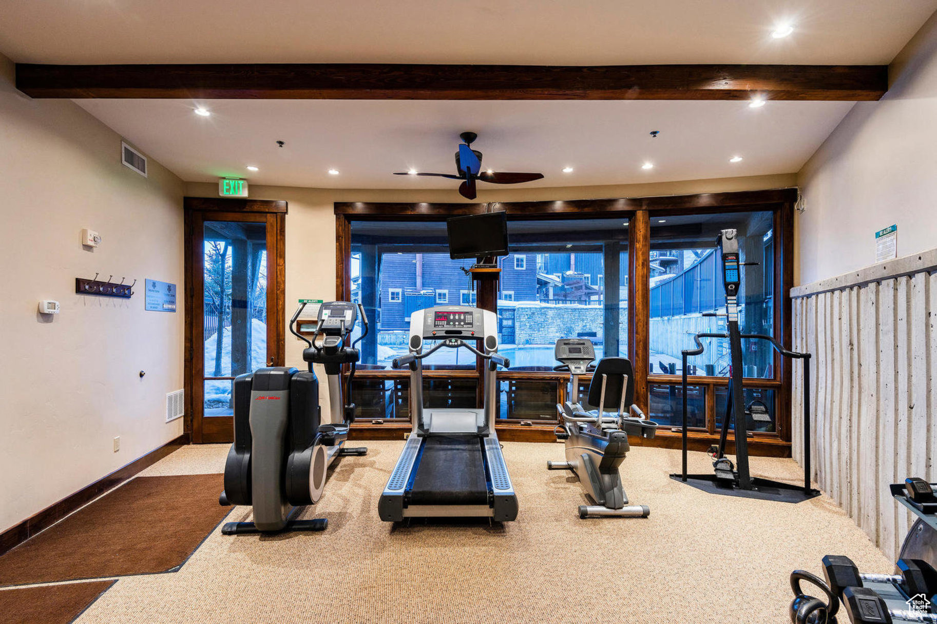 SPIRO CONDOMINIUMS - Residential