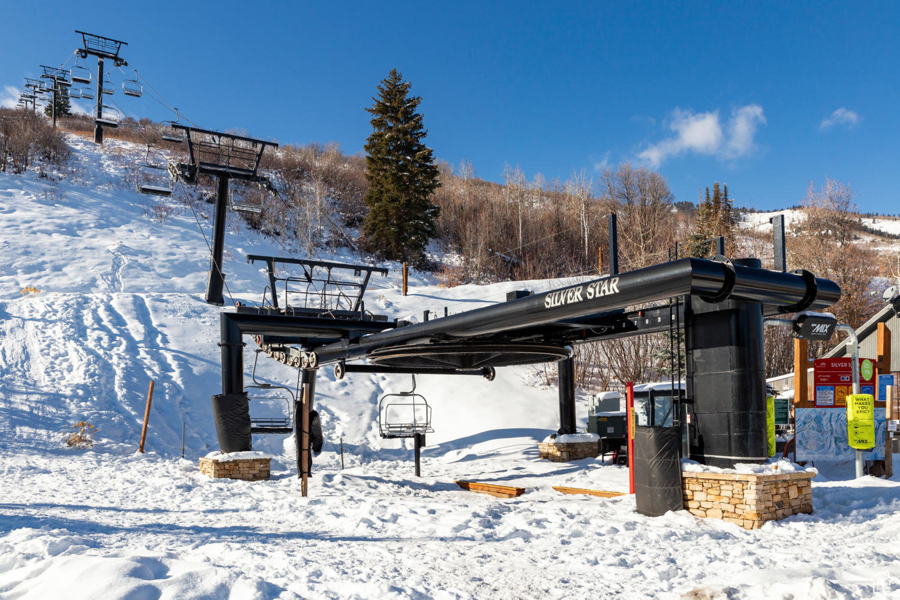 SPIRO CONDOMINIUMS - Residential