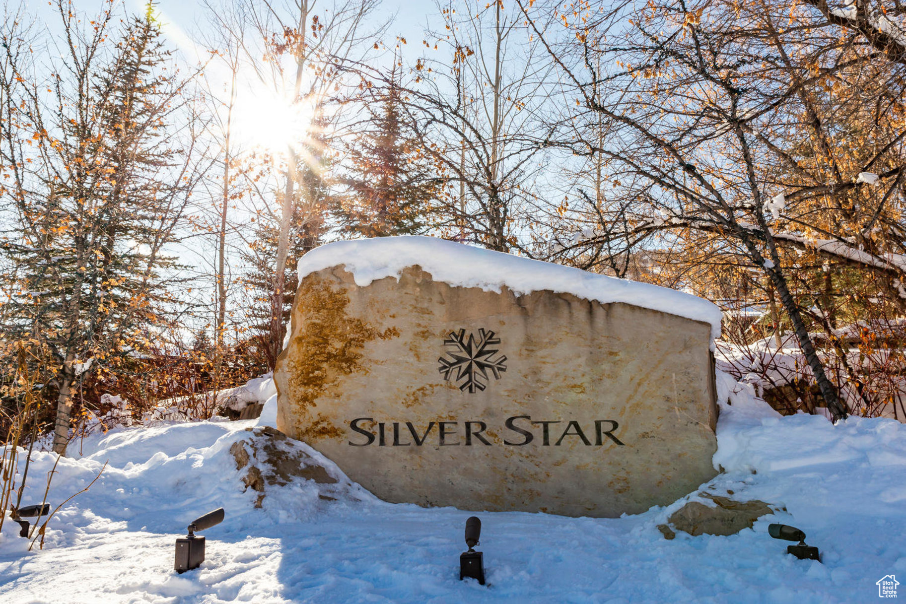 SPIRO CONDOMINIUMS - Residential