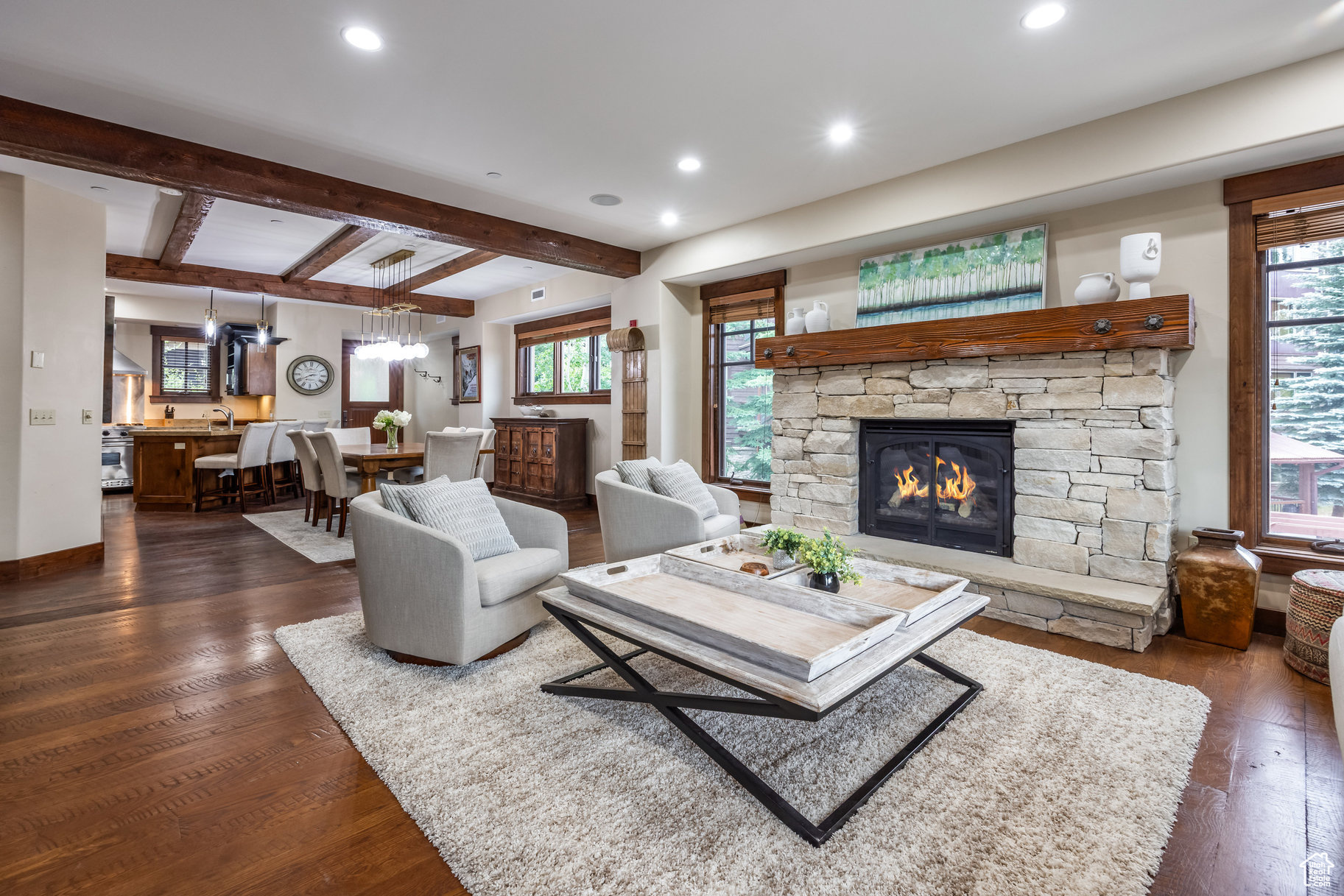 SPIRO CONDOMINIUMS - Residential