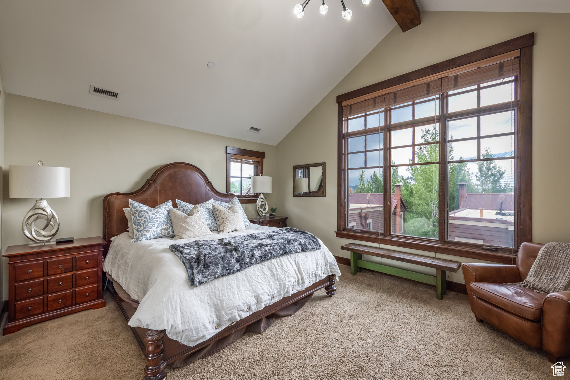 SPIRO CONDOMINIUMS - Residential